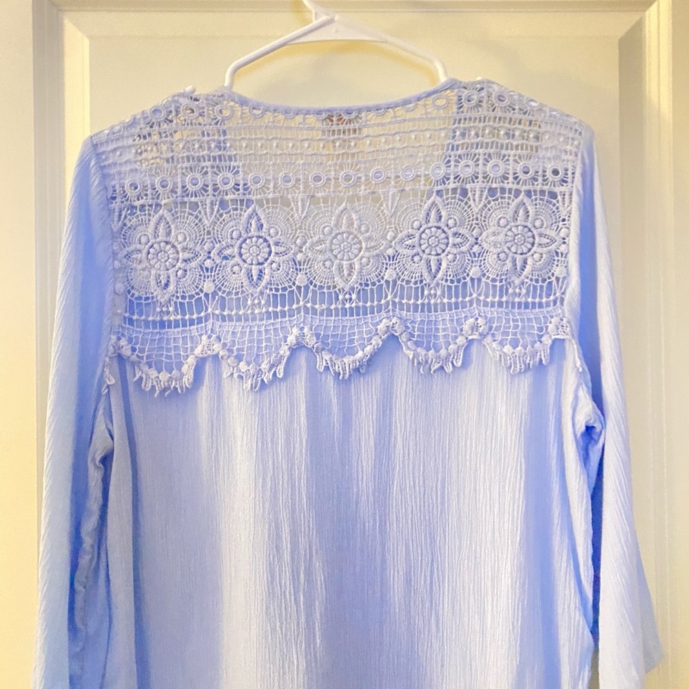 Chico’s baby blue crochet blouse, size 1. - Picture 4 of 8